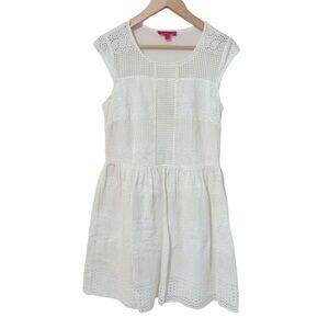 BETSEY JOHNSON White Eyelet Cap Sleeves Dress Size 10